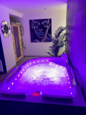 Image of La Suite Saphir – spa privatif