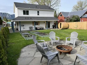 Image of Bright and Cozy Home in the Heart of Cle Elum