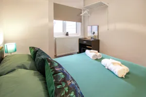 Image of Self-contained 1 bed apartment Town Center High Wycombe