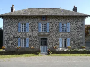 Image of Auvergne house in quiet, 8 people, 4 bedrooms, comfortable