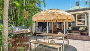 Image of Gidgets House - renovated beach house with hot tub