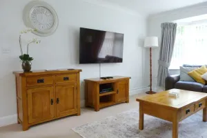 Image of City Haven 10 min walk Cathedral & City + Netflix