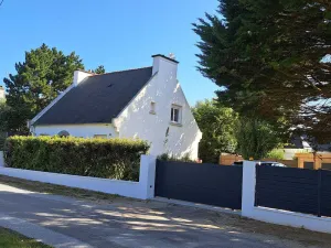 Image of Completely renovated Breton house 10 minutes walk from the beach