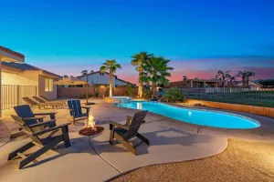 Image of Palms Place in Indio