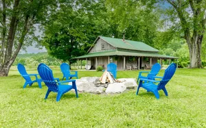 Image of Cozy Bourbon Country Cabin with HOT TUB and Fire Pit on Brashears Creek
