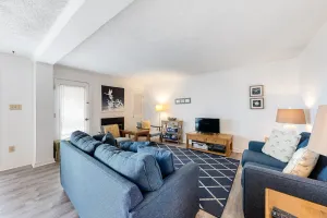 Image of Well-Equipped Condo w\/Private Balcony, Washer\/Dryer, Shared Outdoor Pool, WiFi