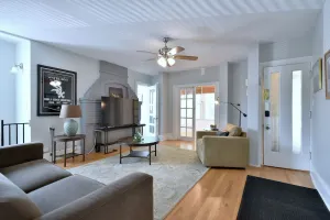 Image of 5 bedroom with 5 beds and 2 bathrooms