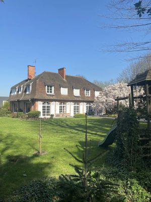 Image of Renovated apartment in a quiet Anglo-Norman house
