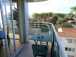Image of Royan Parc - APARTMENT - residence LA GRANDE HUNE - a little view of the sea