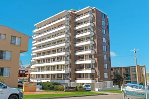 Image of Akuna 14 Seaside Holidays With The Works