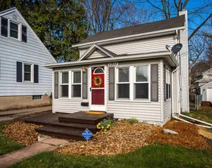 Image of Lansing home: Between MSU and Old Town