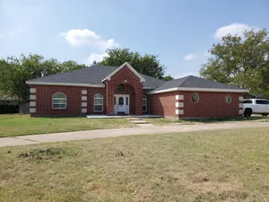 Image of Modern Home in Excellent Location!!