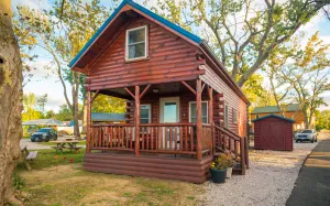 Image of Charming Lakeview Cabin Near Geneva-On-The-Lake, The Perfect Getaway!