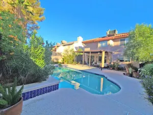 Image of 12 min to the Strip private house Pool Spa nice neighborhood close to everything