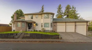 Image of Spacious 5,000+ sq ft house, Close to PDX Airport