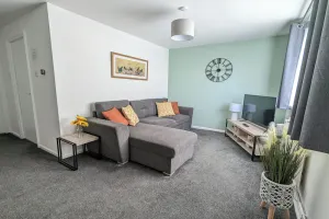 Image of Gayton Apt-2Bdrm-Spacious-Parking-Kitchen-A1M\/M18