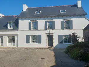 Image of farm sea view to the Douarnenez Bay