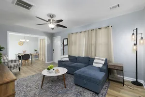 Image of Lovely Modern 3 Bedroom bungalow l 3 King size beds