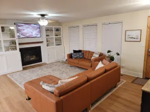 Image of Cheerful 5-bedroom home near slopes with big yard