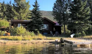 Image of Beautiful lakeside retreat - Perfect for the adventuresome family -pet friendly