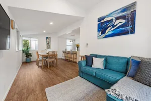 Image of Picture Perfect ~ 2Bed \/ 1Bath \/ 1Car ~ Windsor