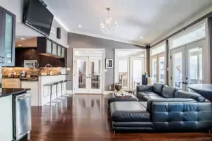 Image of The Art House - indoor jacuzzi, and only one block from downtown!!