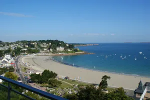 Image of Sea view apartment overlooking the main beach of Perros-Guirec