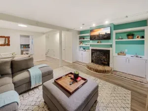 Image of 5 Min to Beach—King Beds