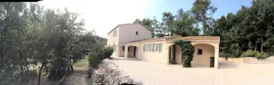 Image of Villa Swimming pool 210m2 \/ 3000m2 In the countryside but 15 minutes walk from Saint Maximin