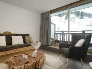 Image of Appartement rénové, skis aux pieds, 6 pers, Courchevel 1650 - Balcon sud, cosy et familial - FR-1-631-151