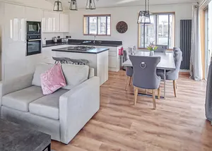 Image of 3 bedroom accommodation in Newbury