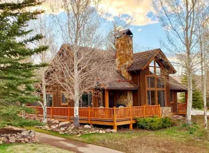 Image of Luxurious Cordillera Estate 5 BR, Private Hot Tub