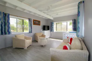 Image of SPACIOUS & TRANQUIL WATERFRONT RELAXATION