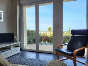 Image of Ground-floor apartment, sea front, 4 people, quiet, free wifi