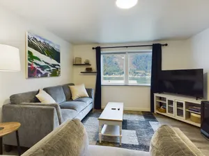 Image of Updated Douglas Apartment, Near Downtown and Skiing