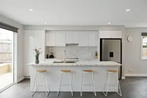 Image of North Edge Townhouse ~ Free Parking, City, Modern