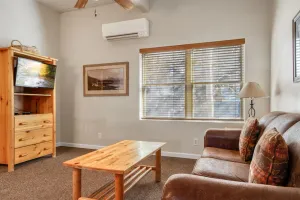 Image of Outpost: Town Square Lodge 10 - Close to town Square