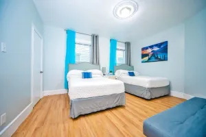 Image of New-Group stay mins from DowntownConvention BeachFenway FreePrkg