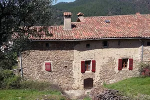Image of Typical Cevennes house for people with mountain view