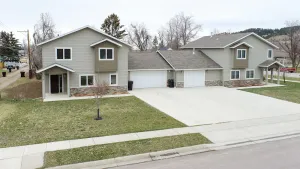 Image of Spacious Upscale Duplex Close to Downtown Spearfish, Large Garage Open Living
