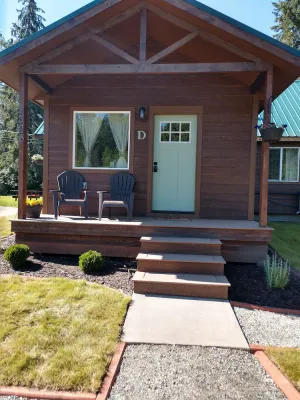 Image of A cozy, affordable studio cabin close to Glacier Park, Flathead Lake  and more!
