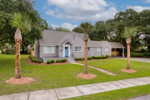 Image of Palmetto Grove Walk to Shem Creek Mins to Dwtn
