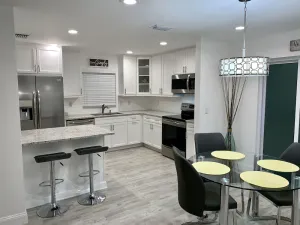 Image of \"Bradenton Retreat \" Near Beaches and IMG Academy
