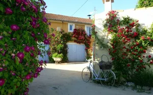 Image of Roussillon Gargas: Mansion - Roussillon