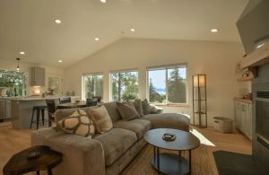 Image of Beautiful, comfortable, clean, scenic, bay and mountain view home.