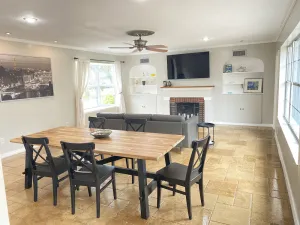 Image of Home in the center of town, 15 minutes away from everything