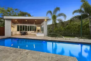 Image of Minutes from Hastings Street