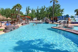 Image of Près de la plage | Camping 4* + Parc aquatique