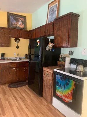 Image of Studio Apartment with full kitchen sleeps 4