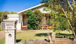 Image of Modern Beach House in A Quiet Location